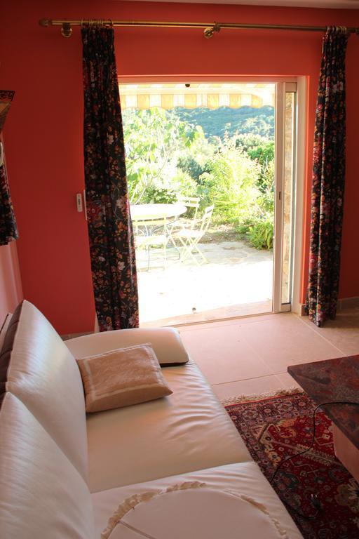 Villa Carpe Diem Le Lavandou Szoba fotó